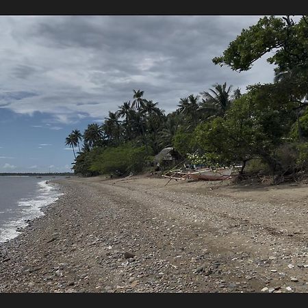 Bungalow auf Sibuyan am Strand nahe Cresta de Gallo Azagra Exterior foto