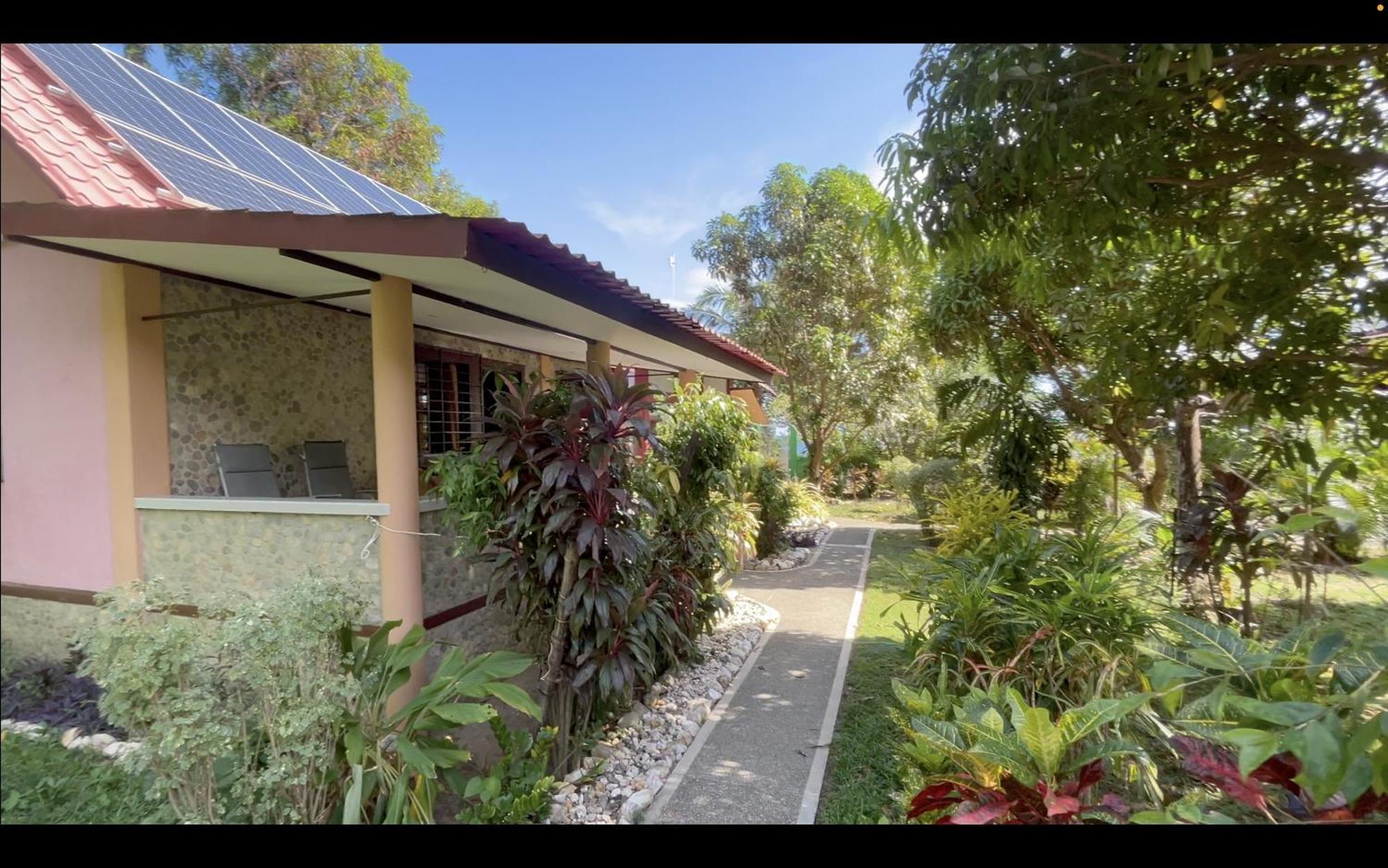 Bungalow auf Sibuyan am Strand nahe Cresta de Gallo Azagra Exterior foto
