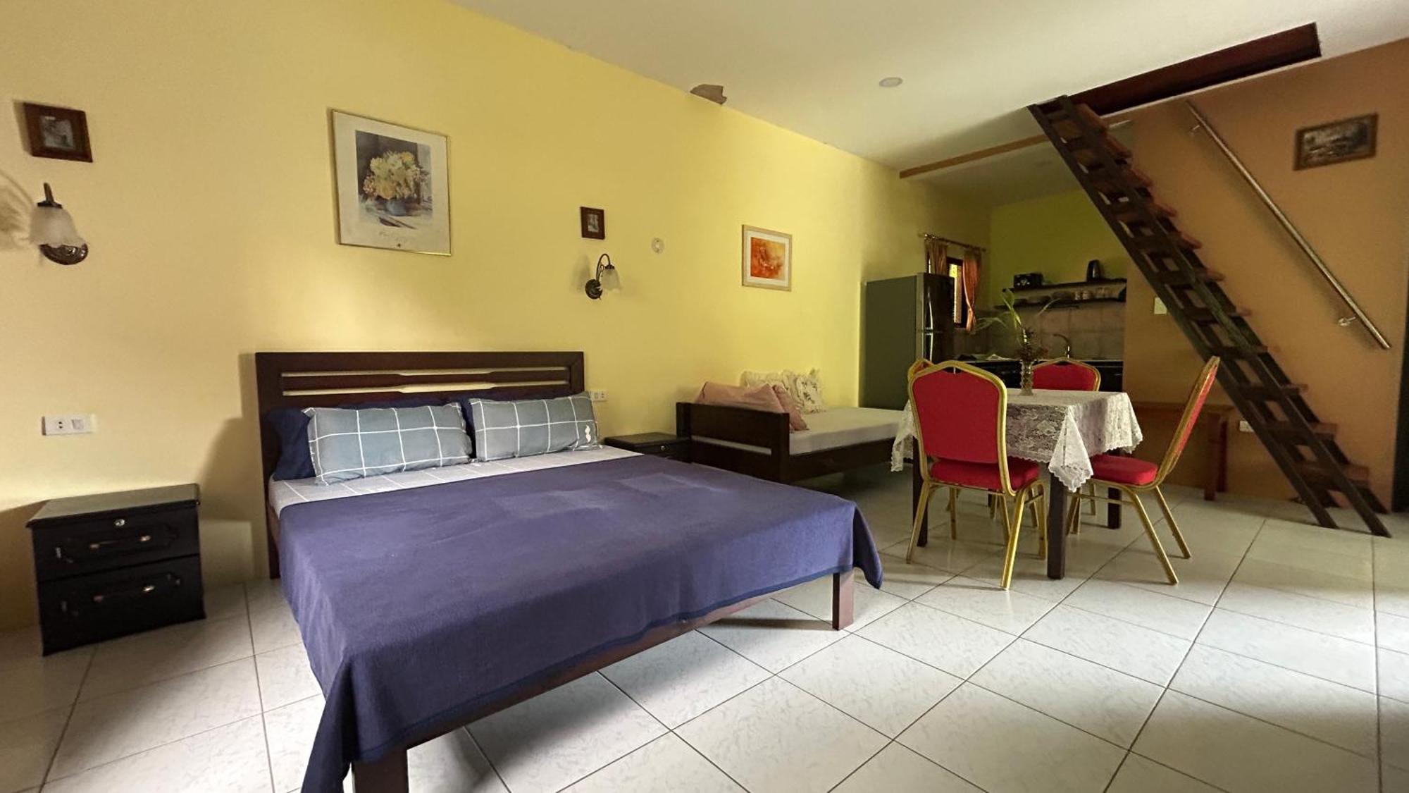 Bungalow auf Sibuyan am Strand nahe Cresta de Gallo Azagra Exterior foto